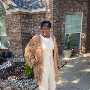 Meet your Posher, Ardella